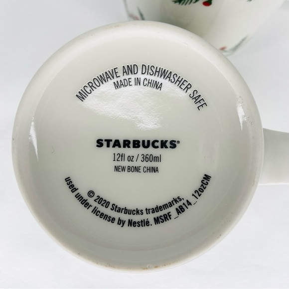 Starbucks Set of 2 Christmas Mugs 2020 - Picture 5 of 6
